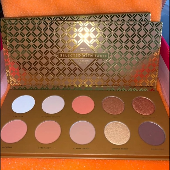 Zovea Other - Caramel Melanos by ZOVEA EYESHADOW Palette NIB